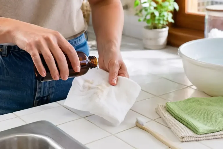 12 Usi dell’Acqua Ossigenata per le Pulizie Domestiche