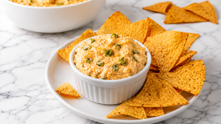 Salsa di Formaggio Cremosa: l’Antipasto Perfetto da Condividere